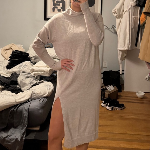 Aritzia sweater dress in light grey with mock neck - Picture 1 of 5